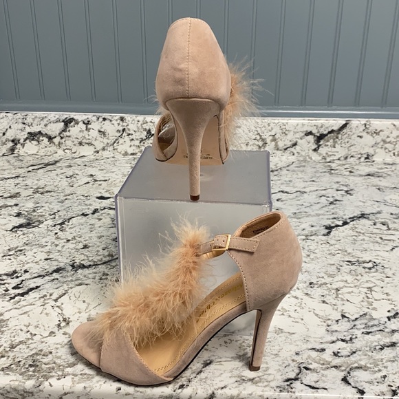 Nude  Feathered Single Sole High Heels Size 8 - Picture 3 of 15